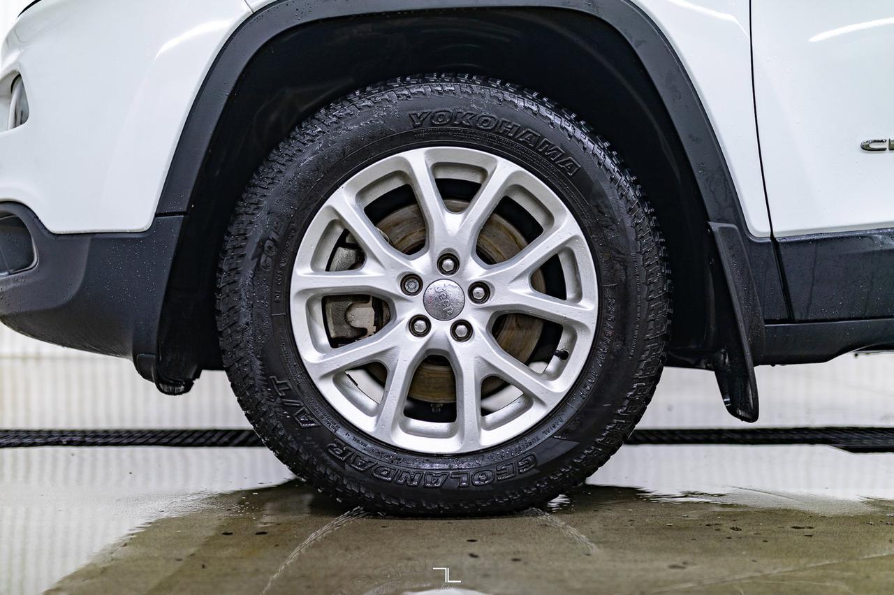 2016 Jeep Cherokee 4x4 North Leather BCam Red Deer AB