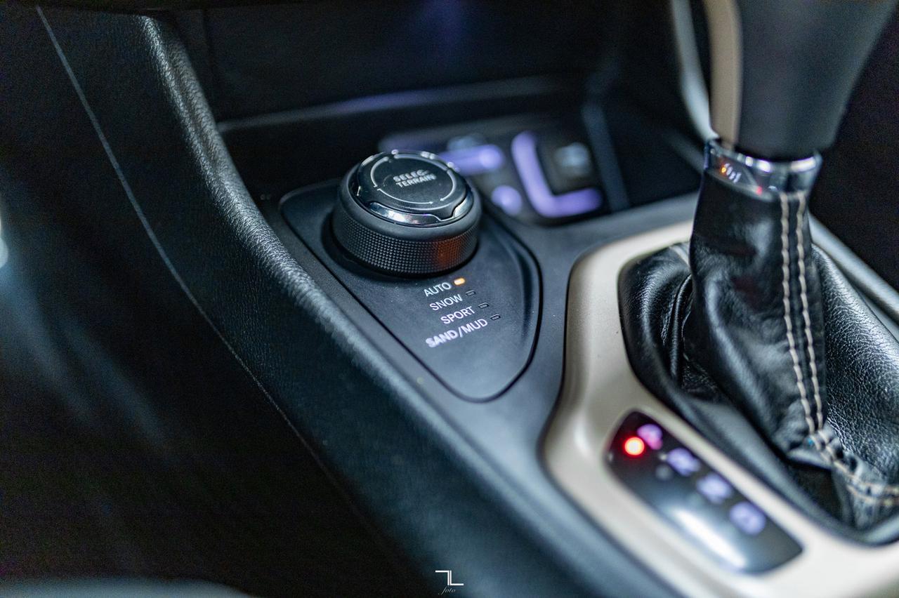 2016 Jeep Cherokee 4x4 North Leather BCam Red Deer AB