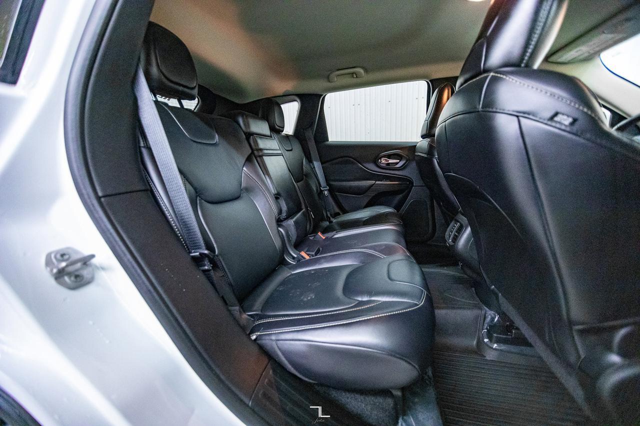 2016 Jeep Cherokee 4x4 North Leather BCam Red Deer AB