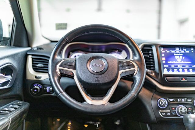 2016 Jeep Cherokee 4x4 North Leather BCam Red Deer AB