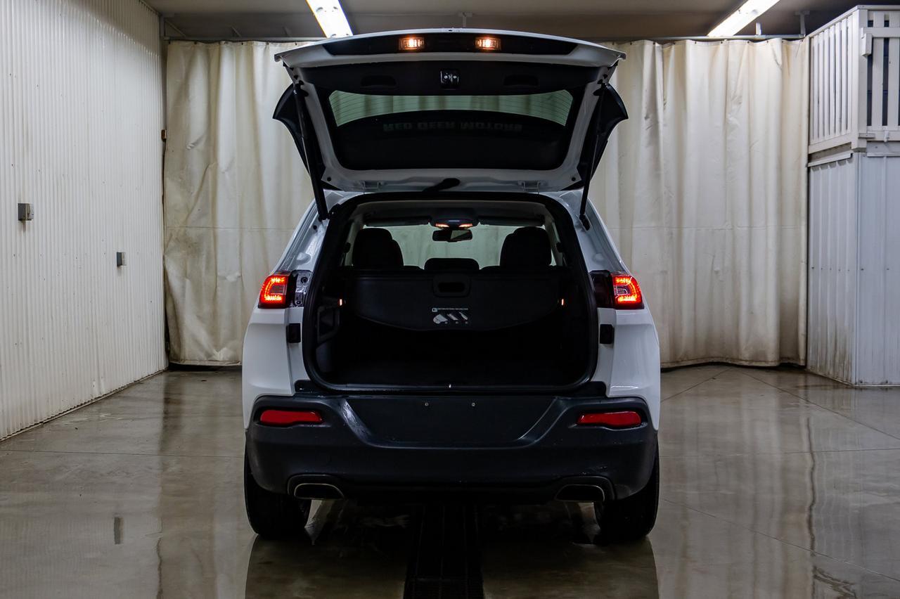 2016 Jeep Cherokee 4x4 North Nav BCam Red Deer AB