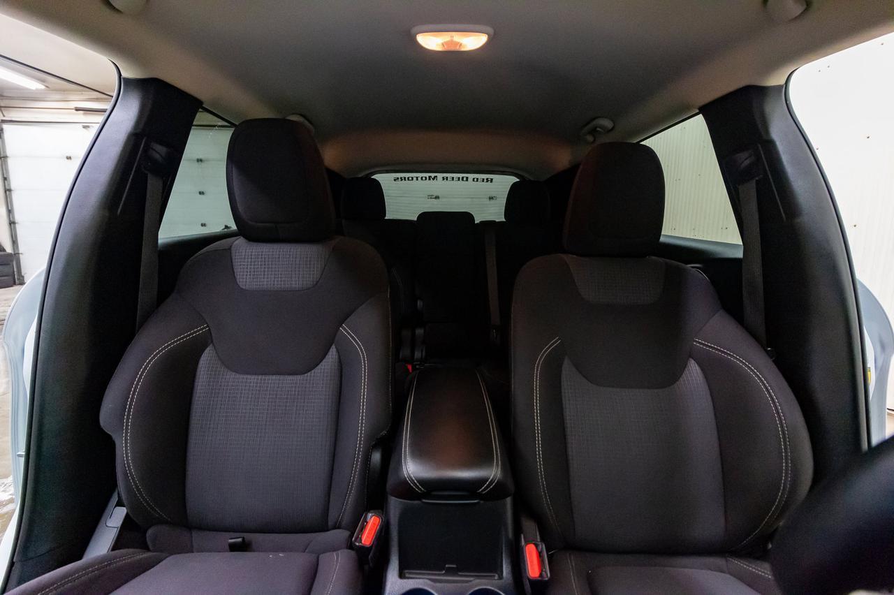 2016 Jeep Cherokee 4x4 North Nav BCam Red Deer AB