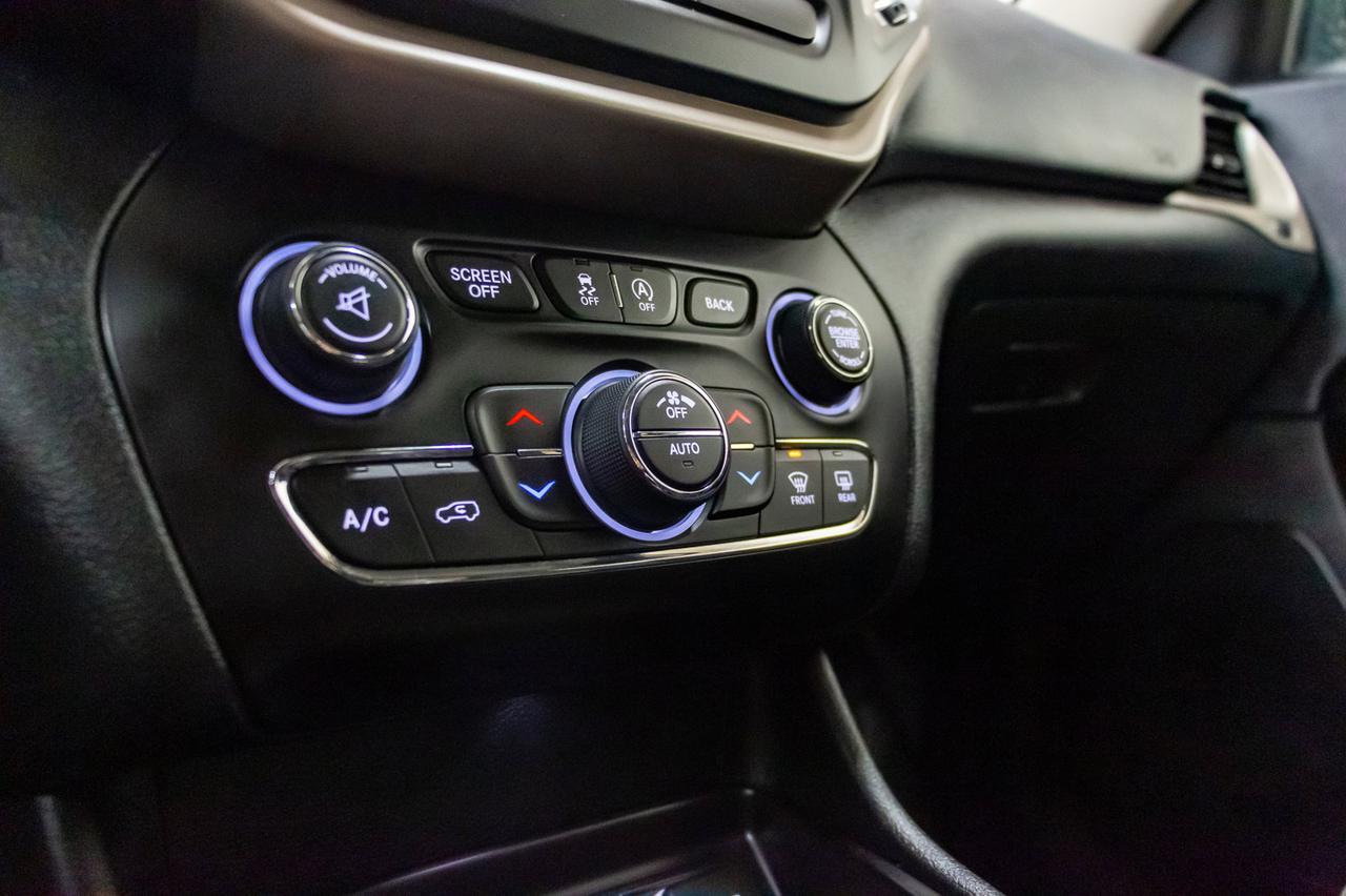 2016 Jeep Cherokee 4x4 North Nav BCam Red Deer AB