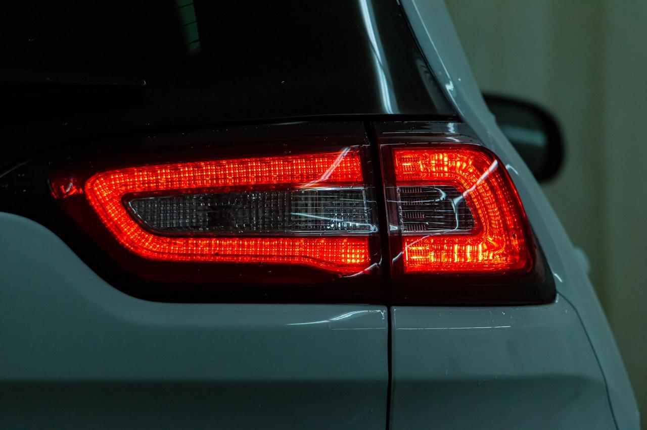 2016 Jeep Cherokee 4x4 North Nav BCam Red Deer AB