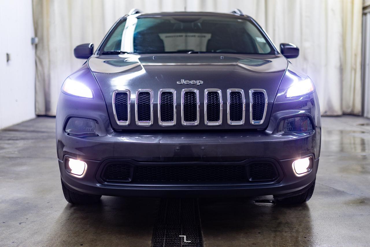 2016 Jeep Cherokee 4x4 North Roof BCam Red Deer AB