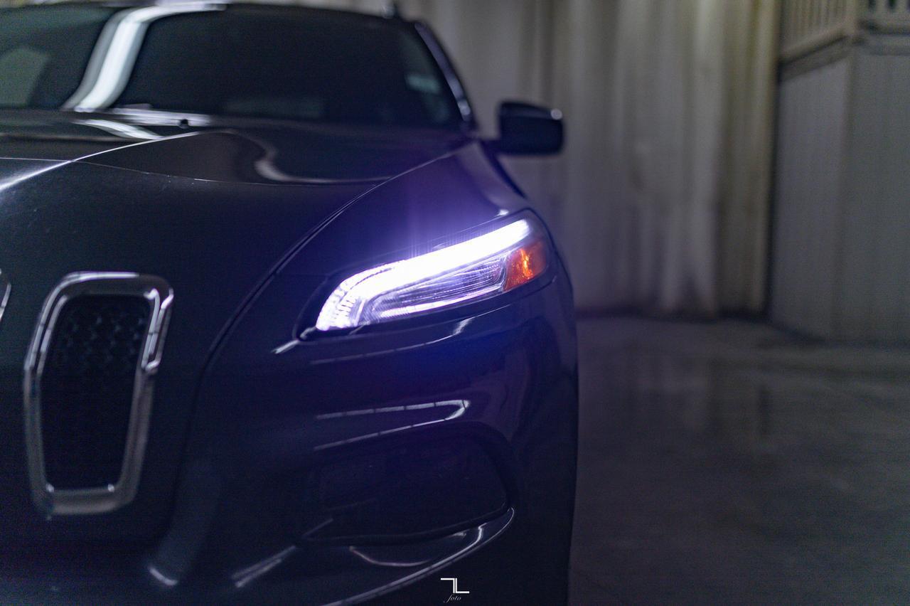 2016 Jeep Cherokee 4x4 North Roof BCam Red Deer AB