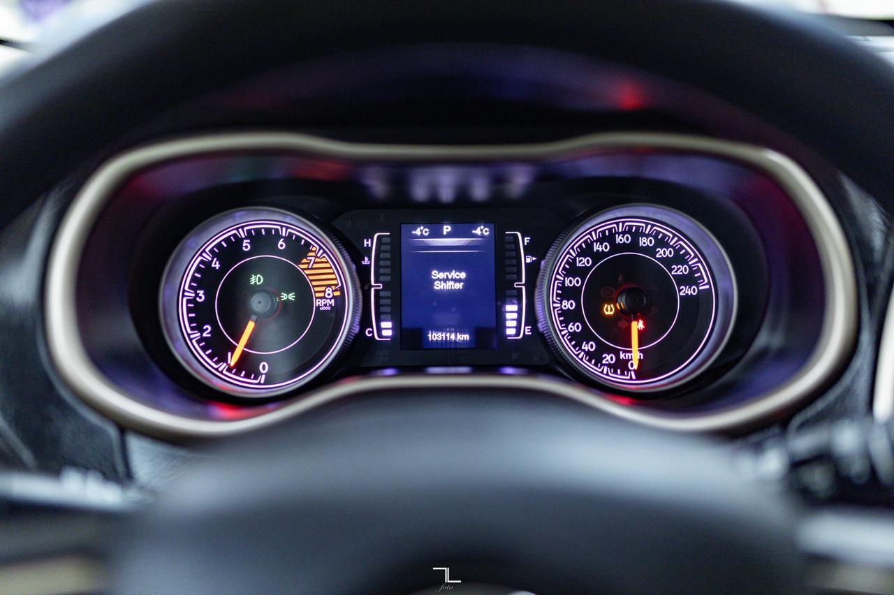 2016 Jeep Cherokee 4x4 North Roof BCam Red Deer AB