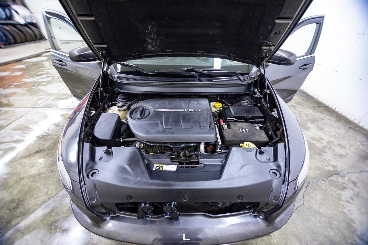 2016 Jeep Cherokee 4x4 North Roof BCam Red Deer AB