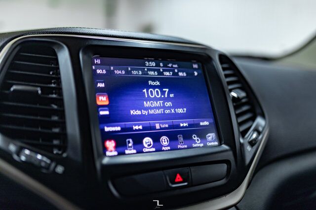 2016 Jeep Cherokee 4x4 North Roof BCam Red Deer AB