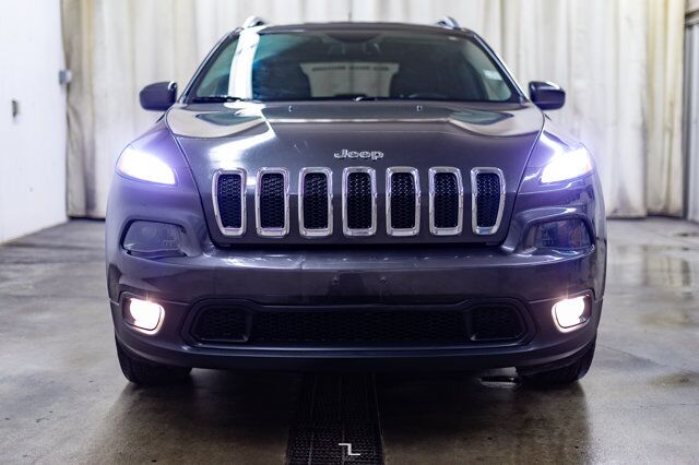 2016 Jeep Cherokee 4x4 North Roof BCam Red Deer AB