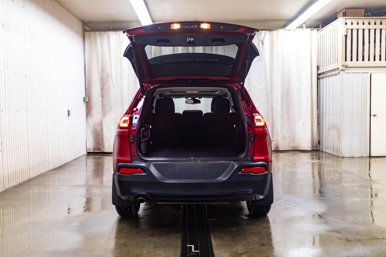 2016 Jeep Cherokee 4x4 North Roof PSeat Red Deer AB