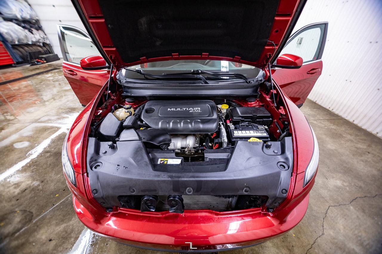 2016 Jeep Cherokee 4x4 North Roof PSeat Red Deer AB