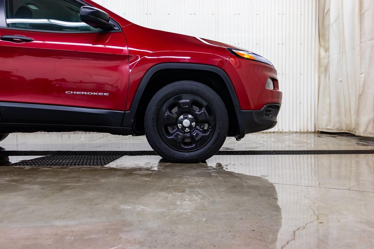 2016 Jeep Cherokee 4x4 Sport BCam Red Deer AB