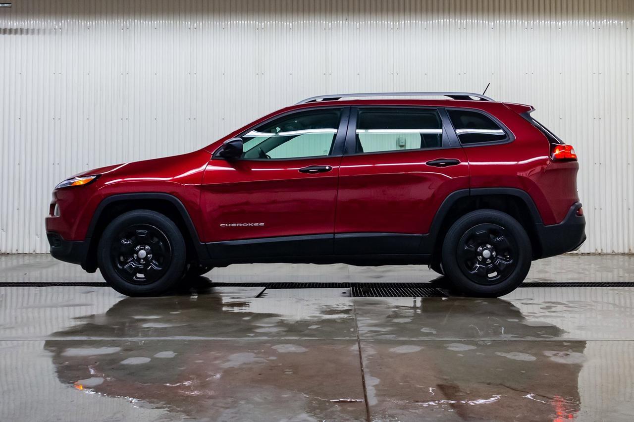 2016 Jeep Cherokee 4x4 Sport BCam Red Deer AB