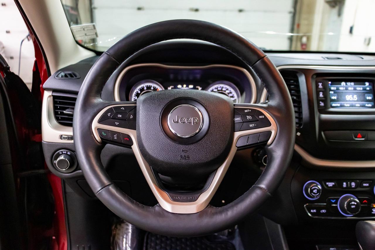 2016 Jeep Cherokee 4x4 Sport BCam Red Deer AB