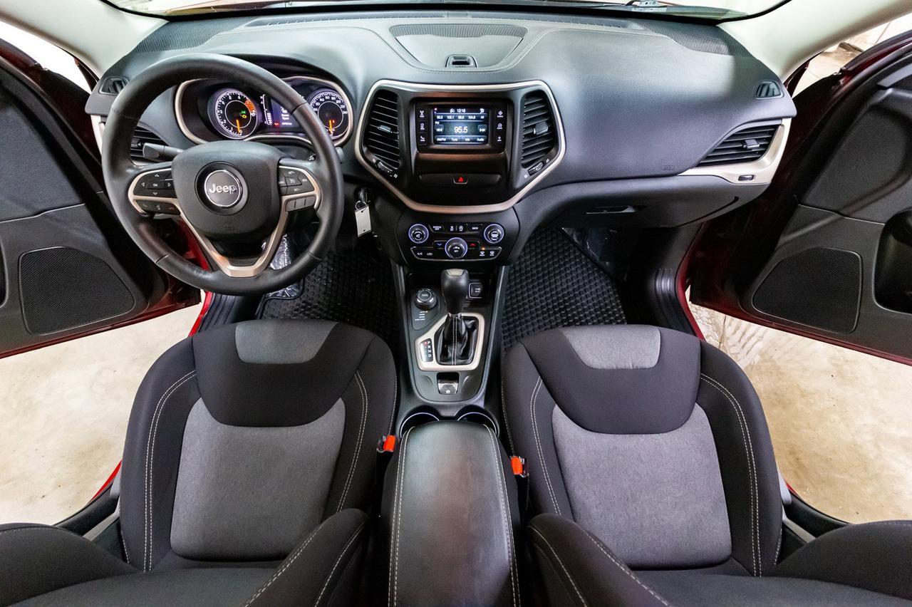 2016 Jeep Cherokee 4x4 Sport BCam Red Deer AB