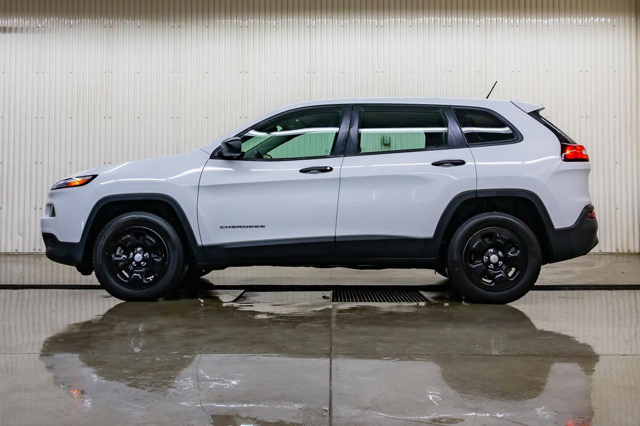 2016 Jeep Cherokee 4x4 Sport Red Deer AB