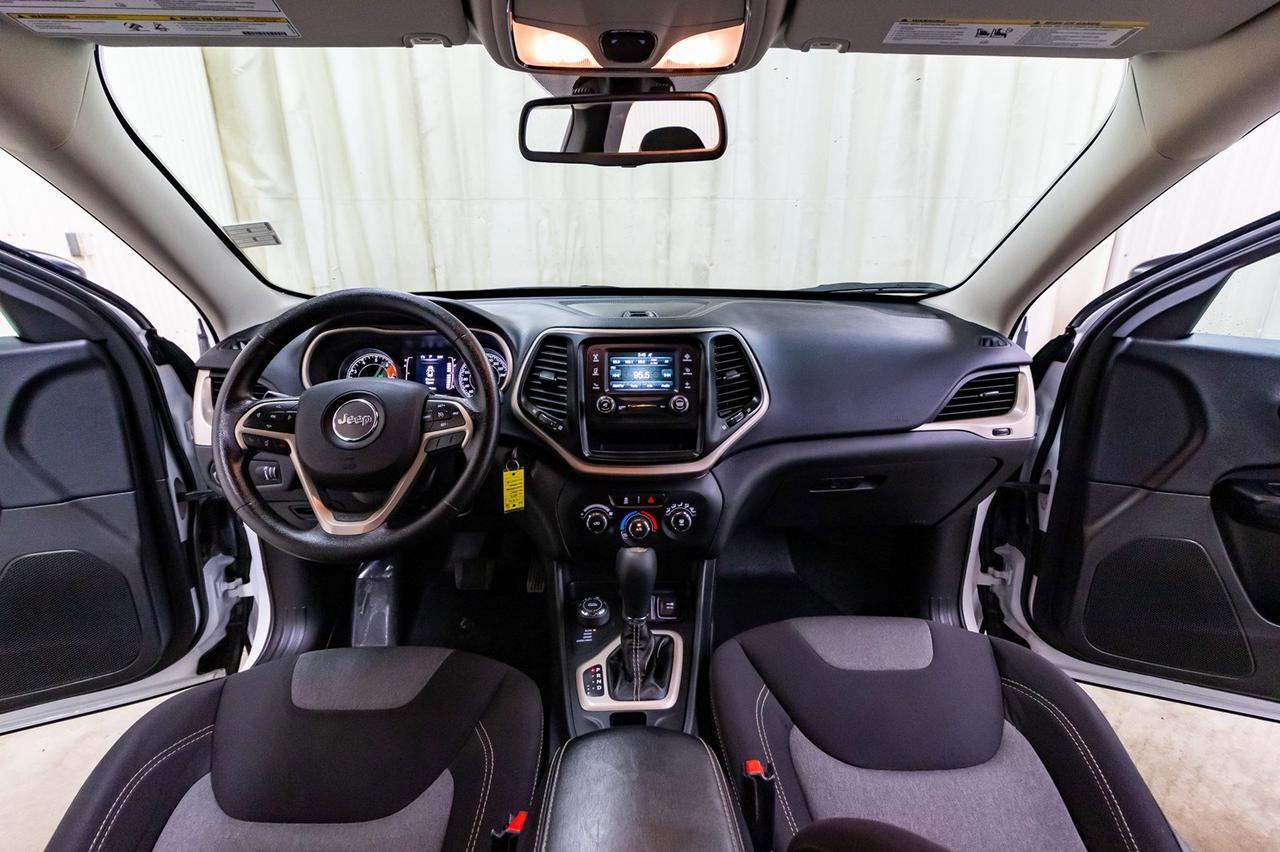 2016 Jeep Cherokee 4x4 Sport Red Deer AB