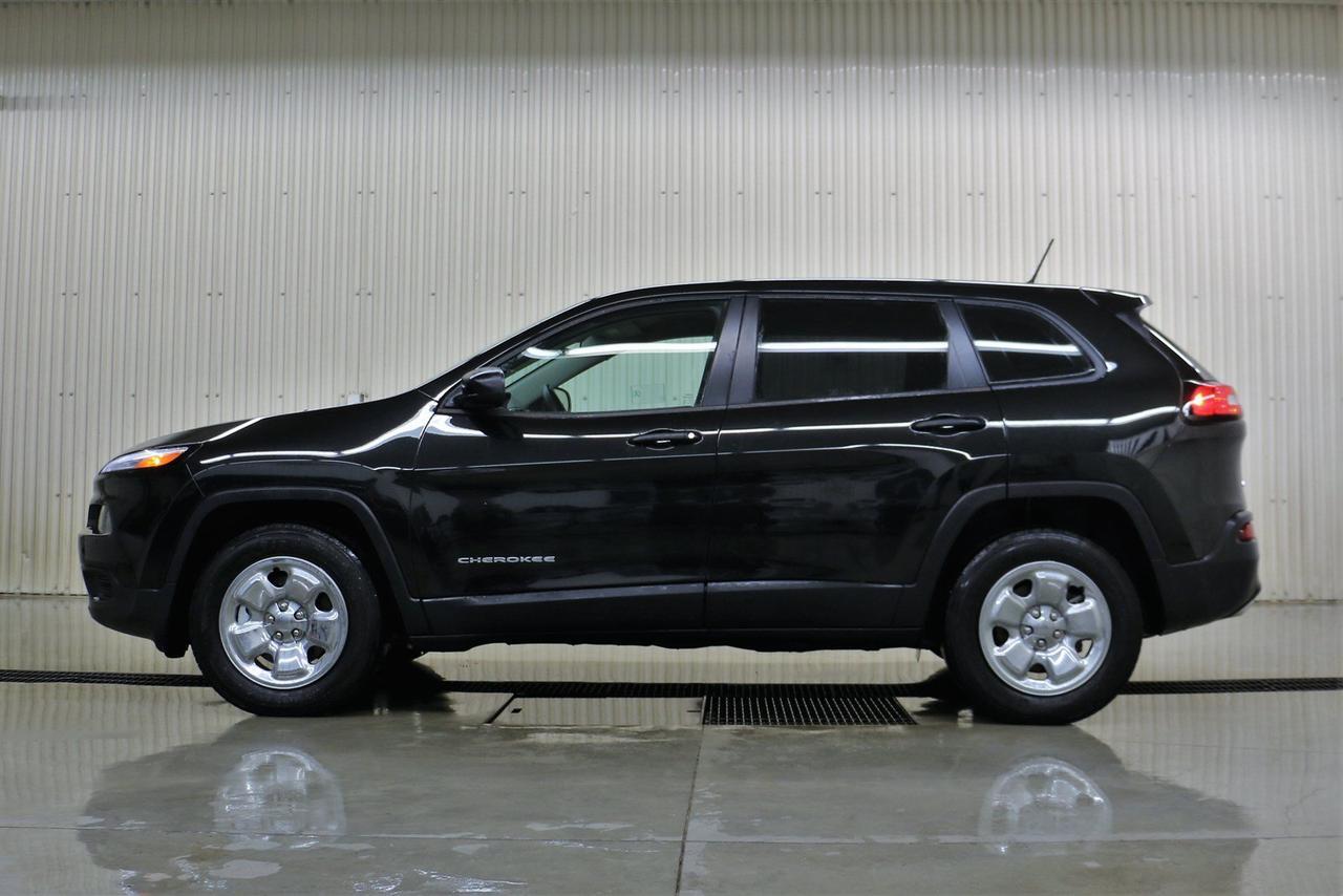 2016 Jeep Cherokee 4x4 Sport Red Deer AB
