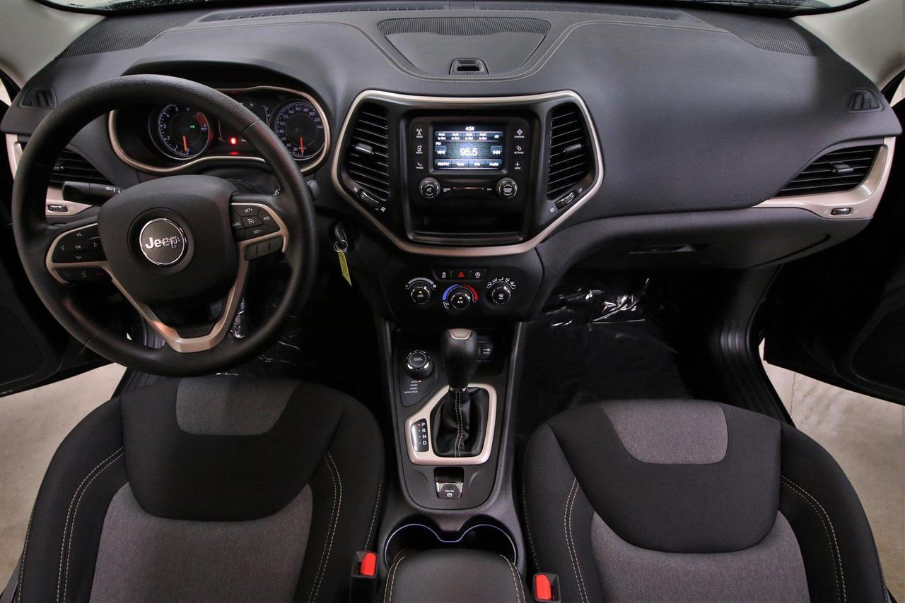 2016 Jeep Cherokee 4x4 Sport Red Deer AB