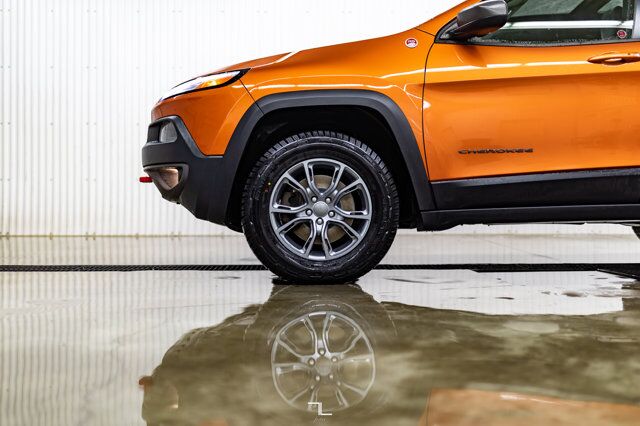 2016 Jeep Cherokee 4x4 Trailhawk Leather Roof Nav BCam Red Deer AB