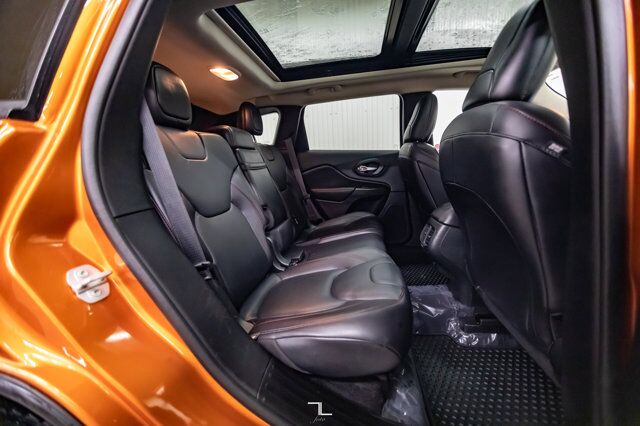 2016 Jeep Cherokee 4x4 Trailhawk Leather Roof Nav BCam Red Deer AB