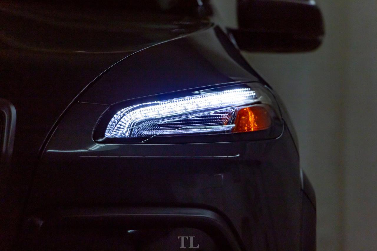 2016 Jeep Cherokee 4x4 Trailhawk Leather Roof Nav BCam Red Deer AB