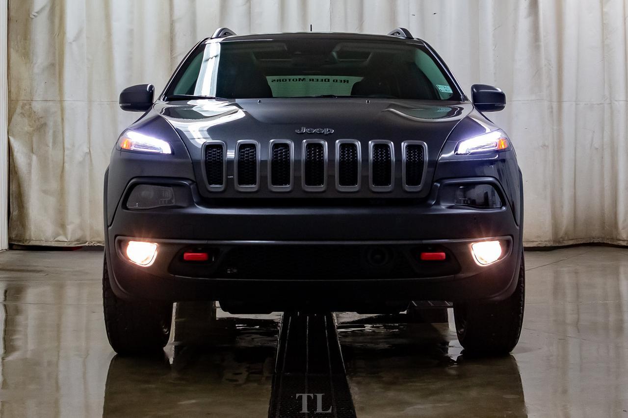 2016 Jeep Cherokee 4x4 Trailhawk Leather Roof Nav BCam Red Deer AB