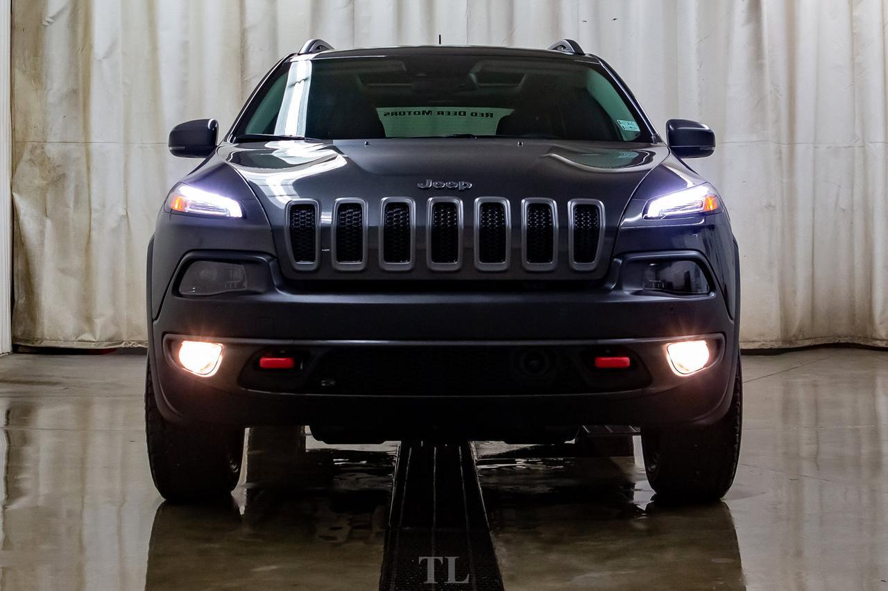 2016 Jeep Cherokee 4x4 Trailhawk Leather Roof Nav BCam Red Deer AB