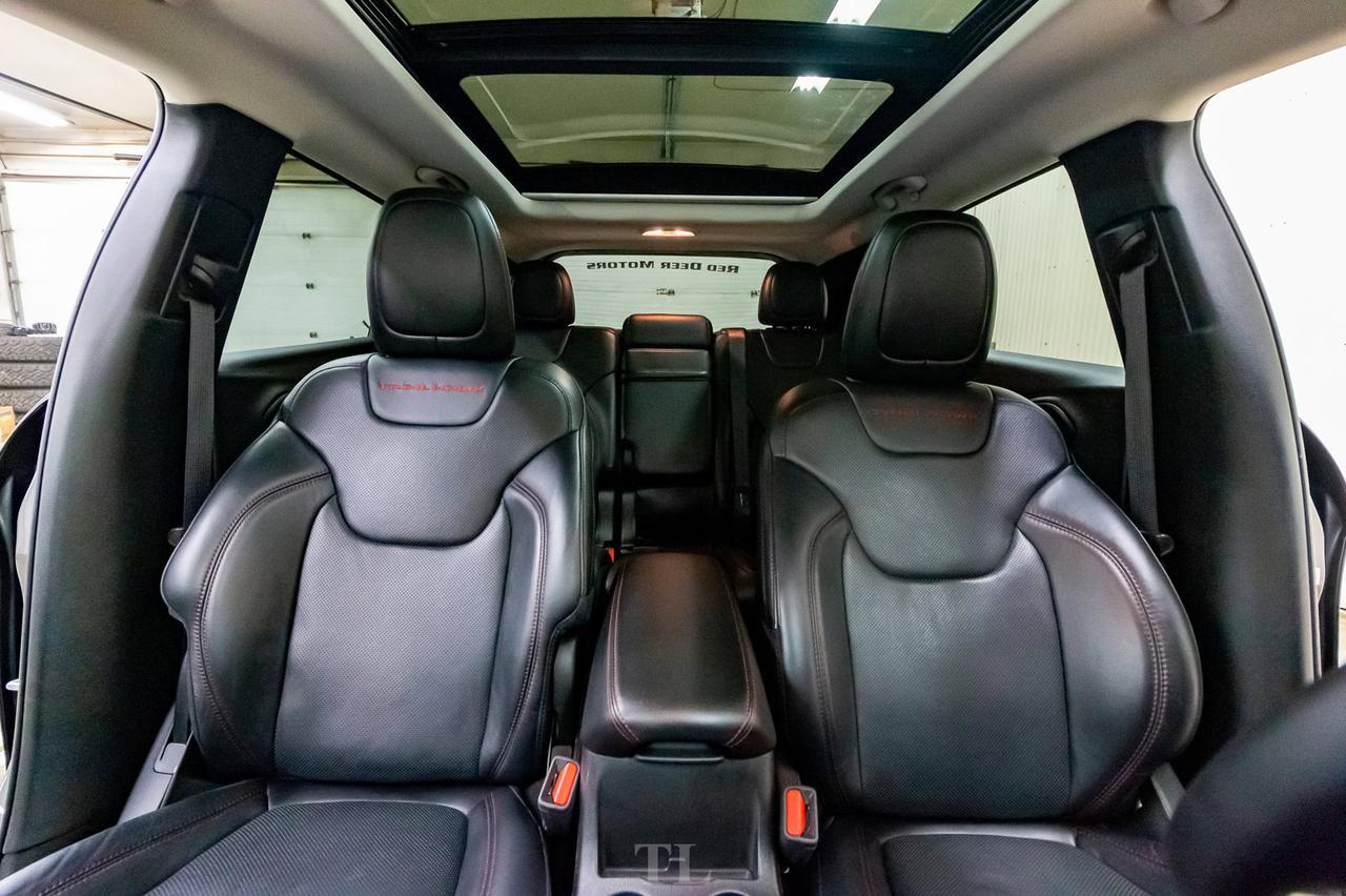 2016 Jeep Cherokee 4x4 Trailhawk Leather Roof Nav BCam Red Deer AB