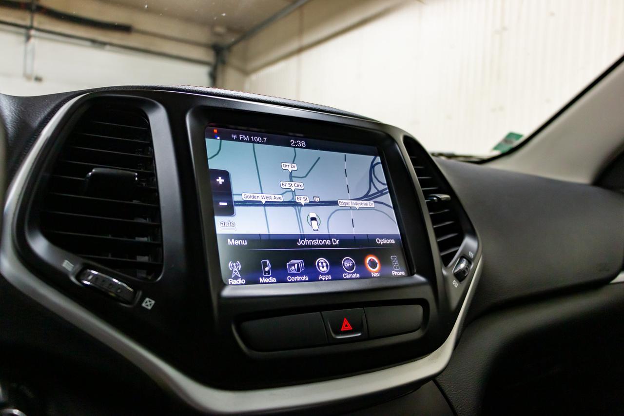 2016 Jeep Cherokee 4x4 Trailhawk Leather Roof Nav Red Deer AB
