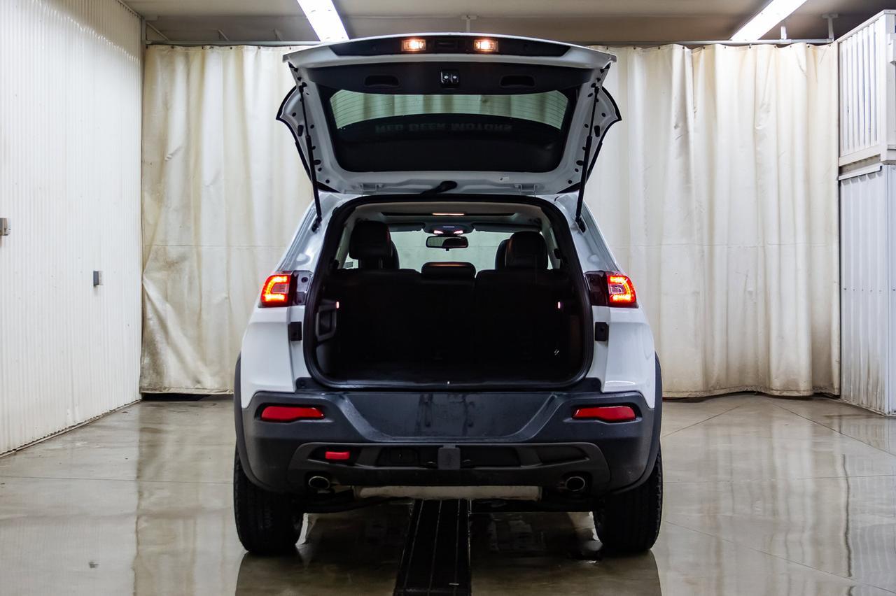 2016 Jeep Cherokee 4x4 Trailhawk Leather Roof Nav Red Deer AB