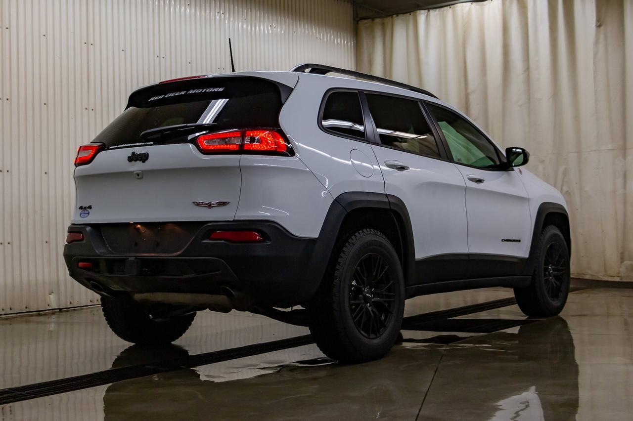 2016 Jeep Cherokee 4x4 Trailhawk Leather Roof Nav Red Deer AB
