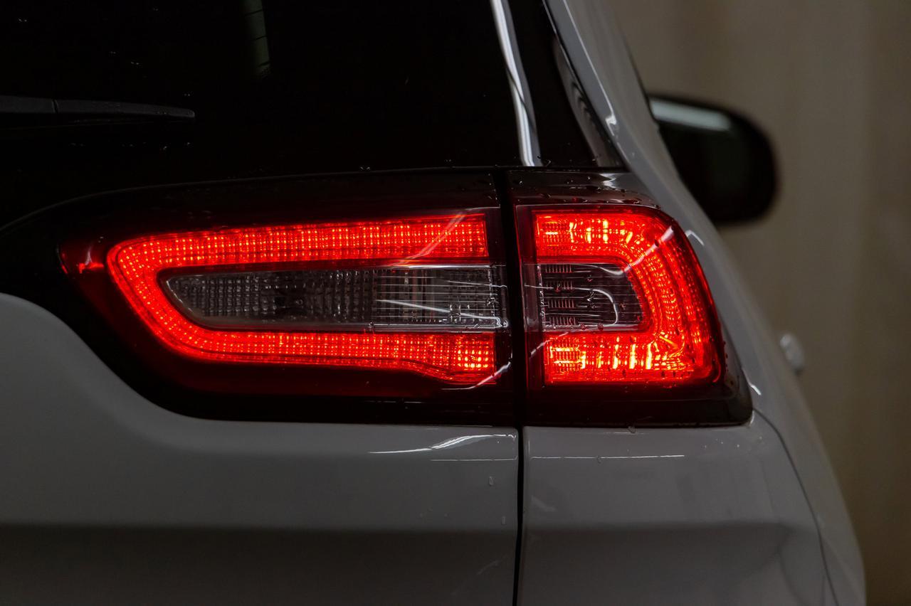 2016 Jeep Cherokee 4x4 Trailhawk Leather Roof Nav Red Deer AB