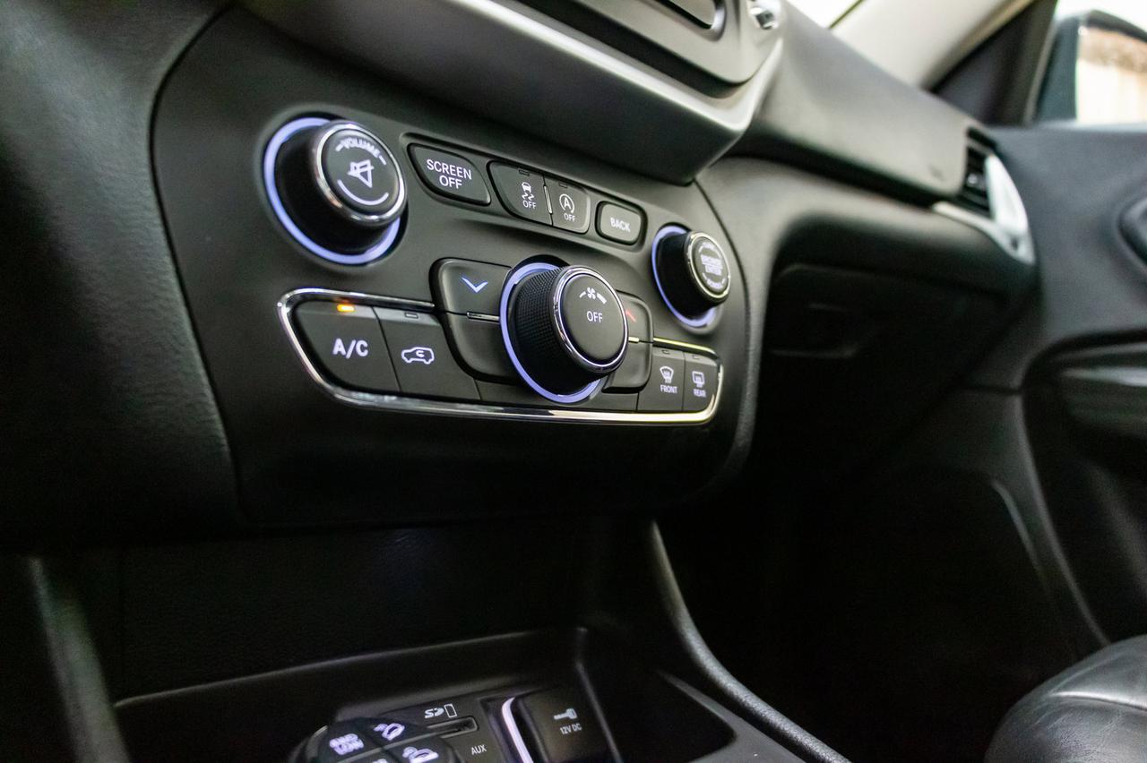 2016 Jeep Cherokee 4x4 Trailhawk Leather Roof Nav Red Deer AB