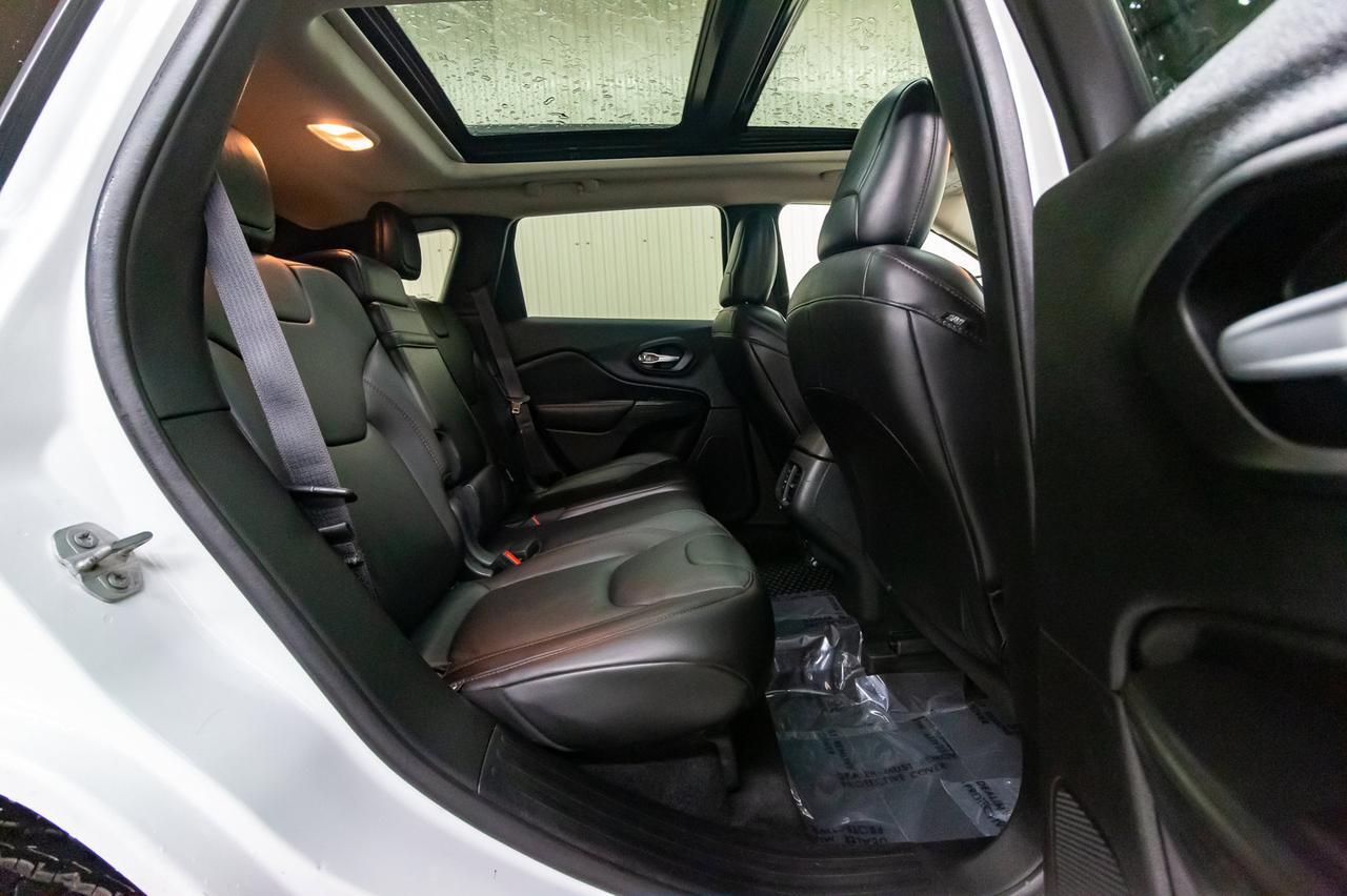 2016 Jeep Cherokee 4x4 Trailhawk Leather Roof Nav Red Deer AB