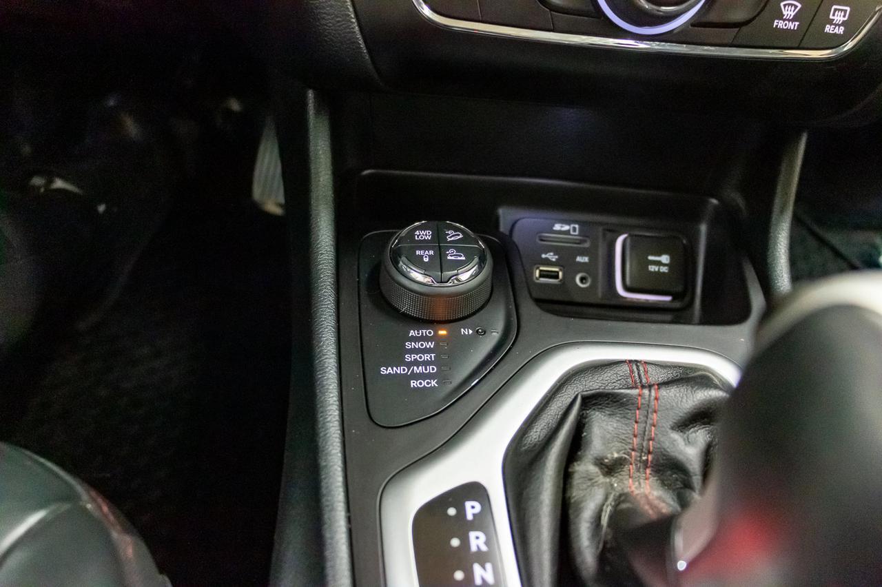 2016 Jeep Cherokee 4x4 Trailhawk Leather Roof Nav Red Deer AB