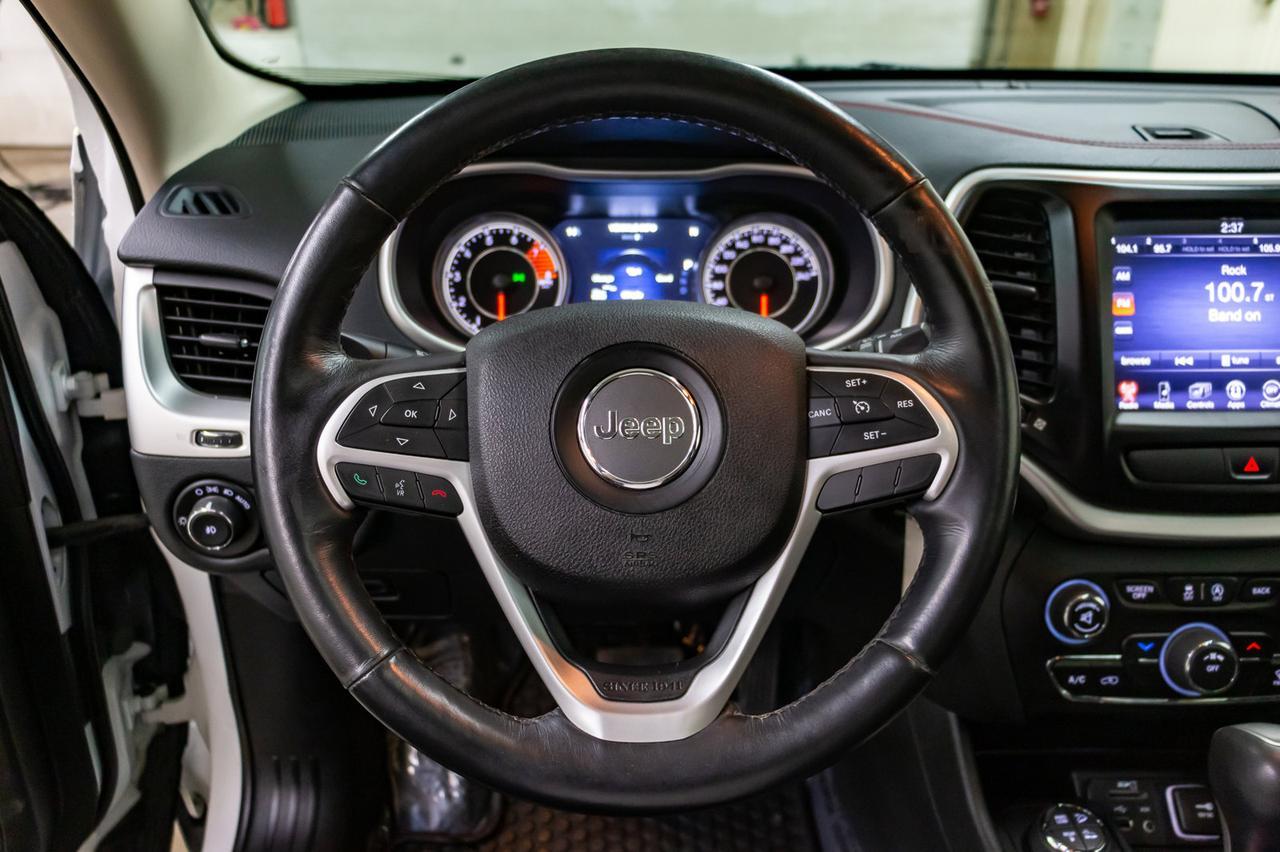 2016 Jeep Cherokee 4x4 Trailhawk Leather Roof Nav Red Deer AB