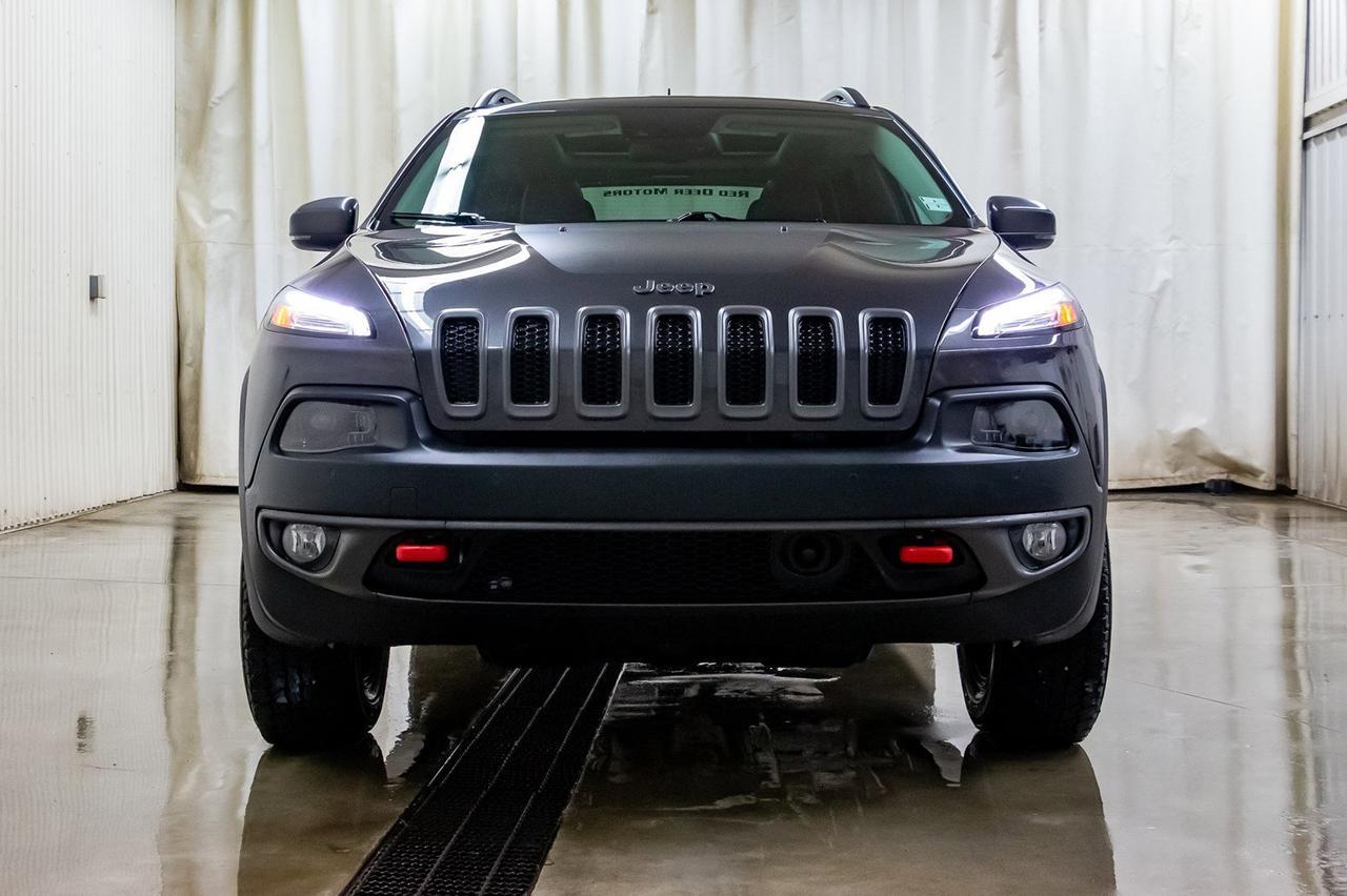 2016 Jeep Cherokee 4x4 Trailhawk Leather Roof Nav Red Deer AB