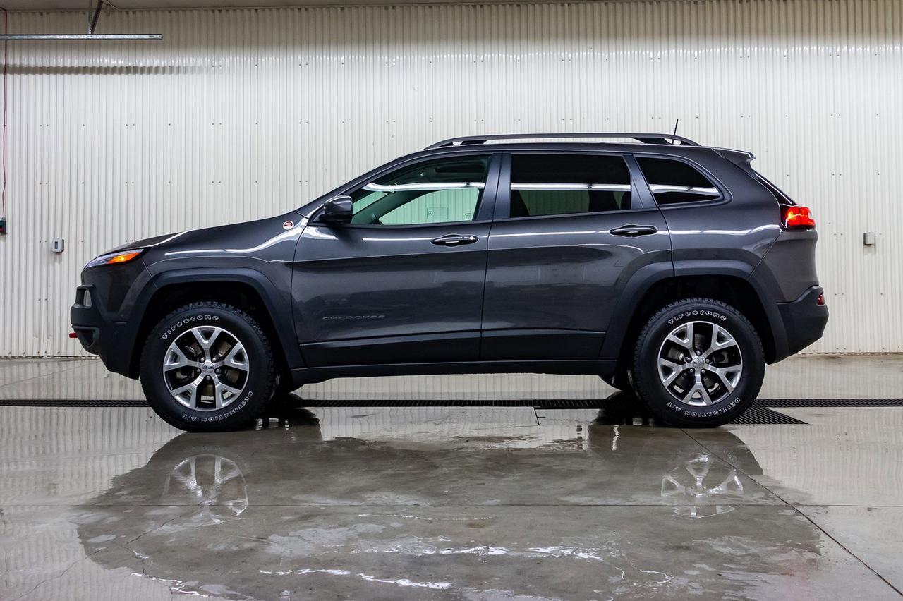 2016 Jeep Cherokee 4x4 Trailhawk Leather Roof Nav Red Deer AB
