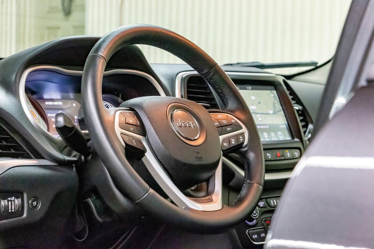 2016 Jeep Cherokee 4x4 Trailhawk Leather Roof Nav Red Deer AB