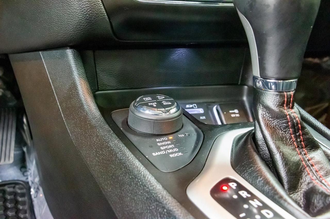 2016 Jeep Cherokee 4x4 Trailhawk Leather Roof Nav Red Deer AB