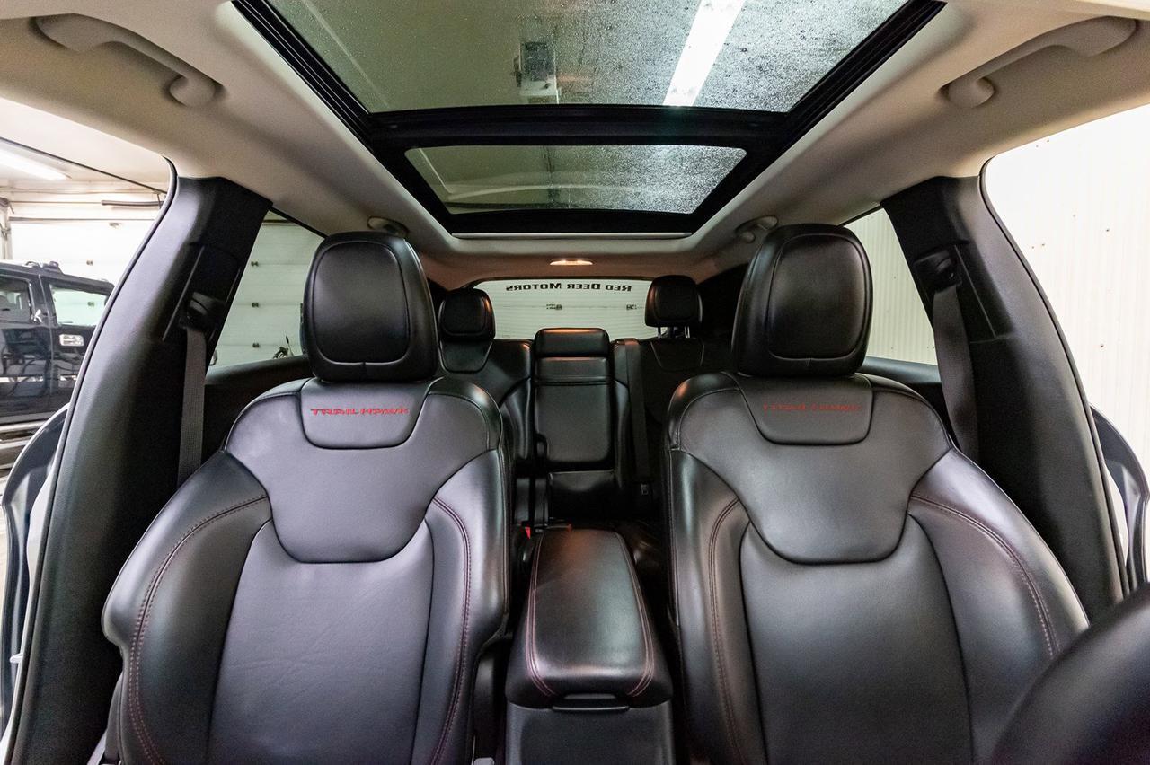 2016 Jeep Cherokee 4x4 Trailhawk Leather Roof Nav Red Deer AB