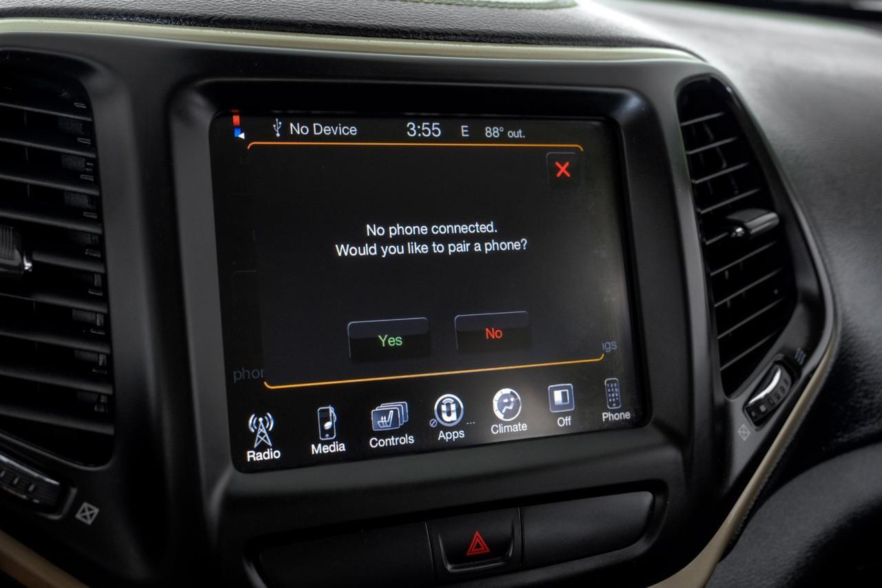 2016 Jeep Cherokee LATITUDE 4WD AUTOMATIC HEATED SEATS REAR CAMERA BLUETOOTH CRUISE Carrollton TX