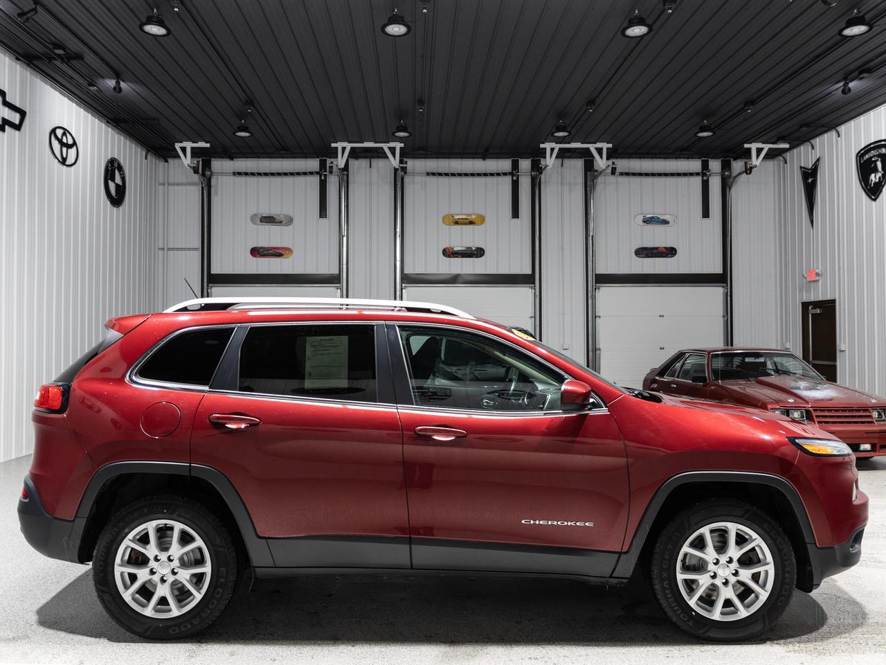 2016 Jeep Cherokee Latitude 4WD Cranberry PA