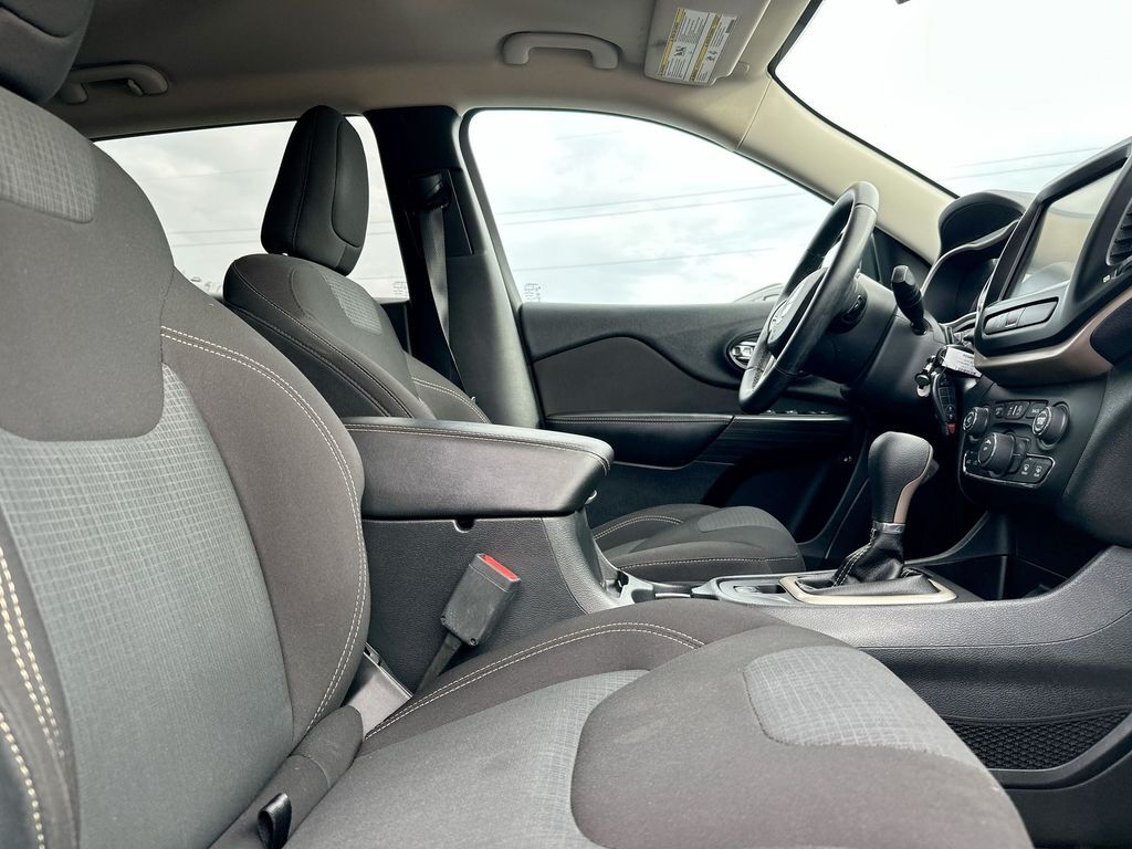 2016 Jeep Cherokee Latitude Tucson AZ