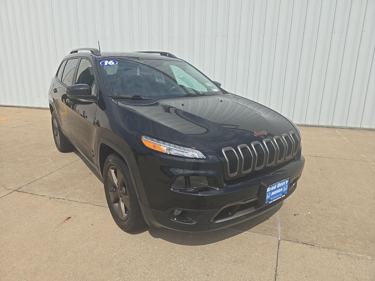 2016 Jeep Cherokee Latitude West Burlington IA
