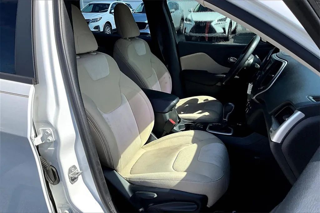 2016 Jeep Cherokee Sport SUV 4D Maitland FL