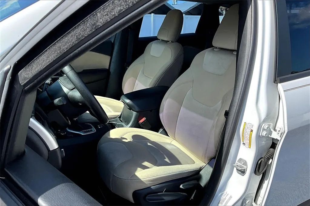 2016 Jeep Cherokee Sport SUV 4D Maitland FL