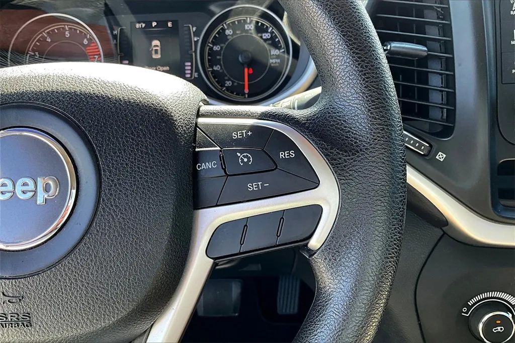 2016 Jeep Cherokee Sport SUV 4D Maitland FL